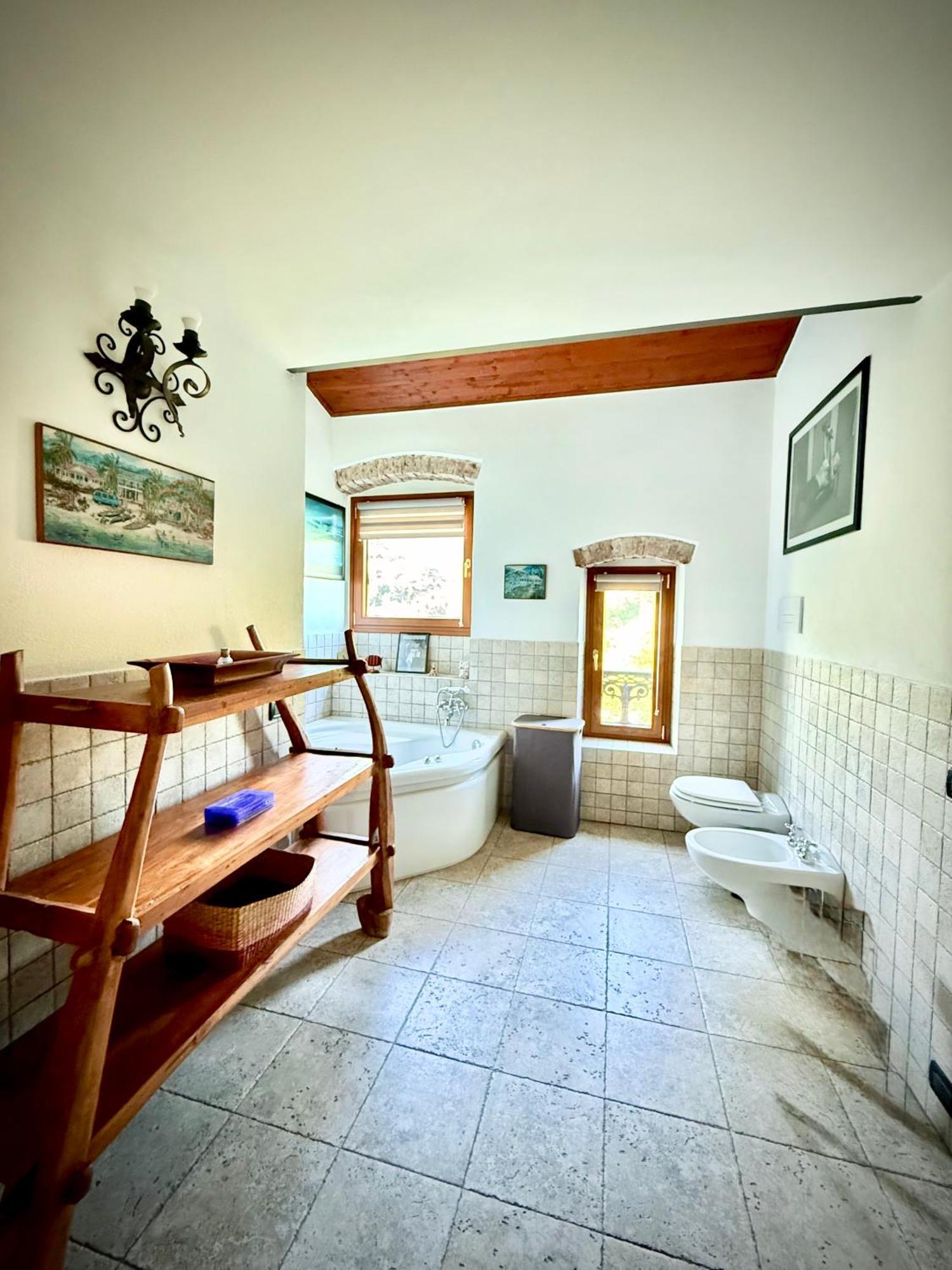 La Villetta - Cozy House With Parking, Wifi, Wall Box And Air Conditioning Rapallo Exterior foto